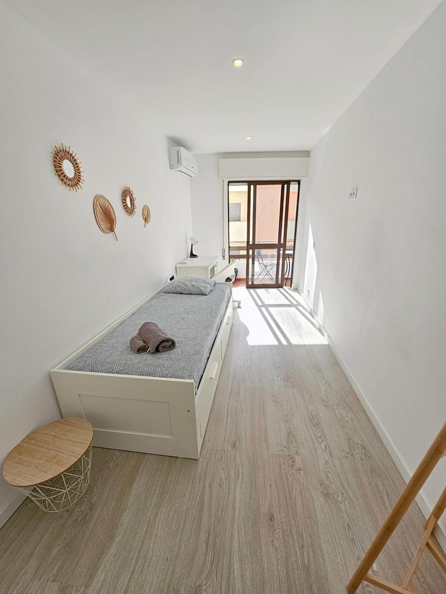 Casa Oliveira - Sunny 2-Bed Retreat Steps From The Beach Armação de Pêra Eksteriør billede